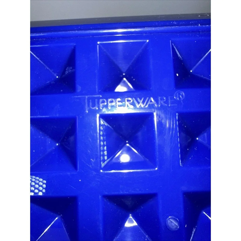 Vintage Tupperware 1292 Blue Bacon Meat Keeper w/ Lid NOS New Old Stock Unused